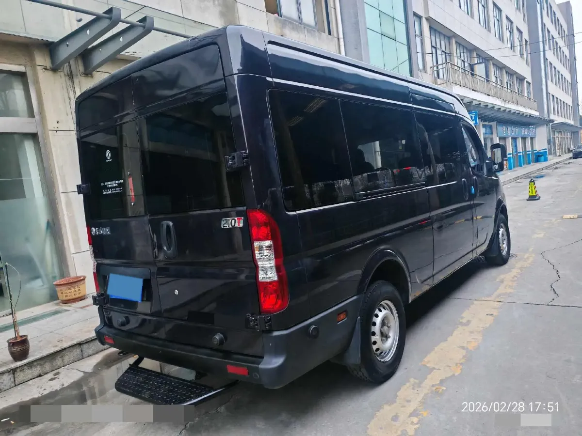 2021 DongFeng DFAC YuFeng 2.0T 136HP L4 6MT,autocango,china used car exporter,china ev exporter,chinese used car exporter,chinese used ev exporter