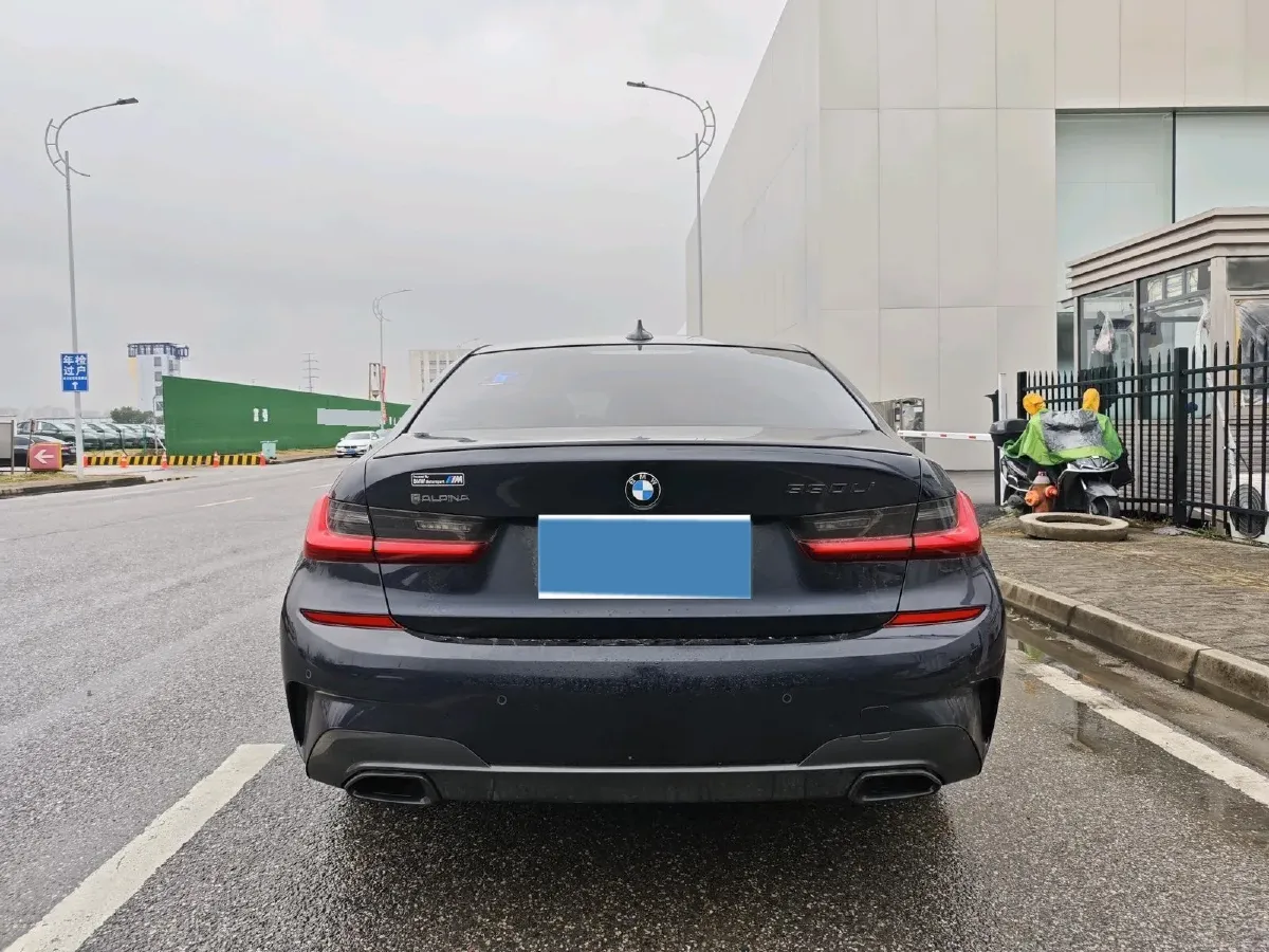 2021 BMW 3 Series 2.0T 184HP L4 8AT,autocango,china used car exporter,china ev exporter,chinese used car exporter,chinese used ev exporter