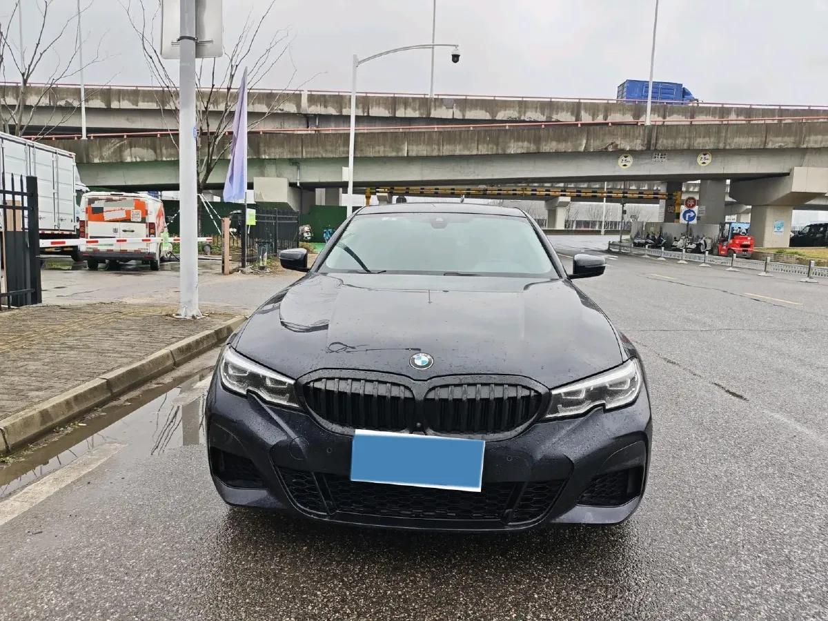 2021 BMW 3 Series 2.0T 184HP L4 8AT,autocango,china used car exporter,china ev exporter,chinese used car exporter,chinese used ev exporter