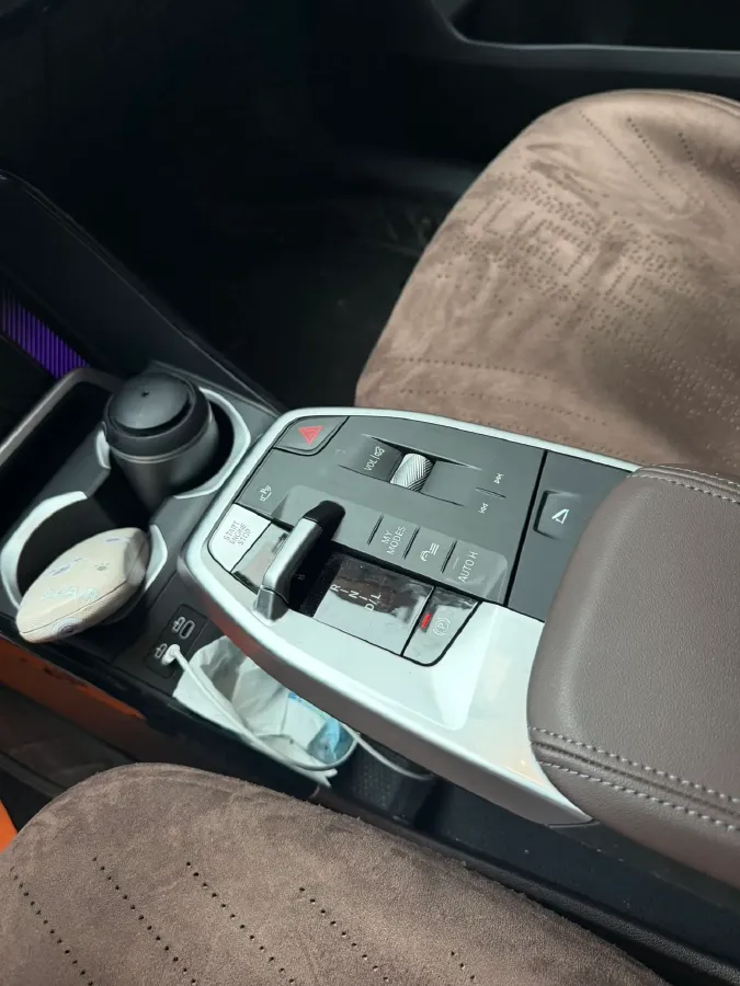 2025 BMW X1 2.0T 204HP L4 7DCT,autocango,china used car exporter,china ev exporter,chinese used car exporter,chinese used ev exporter