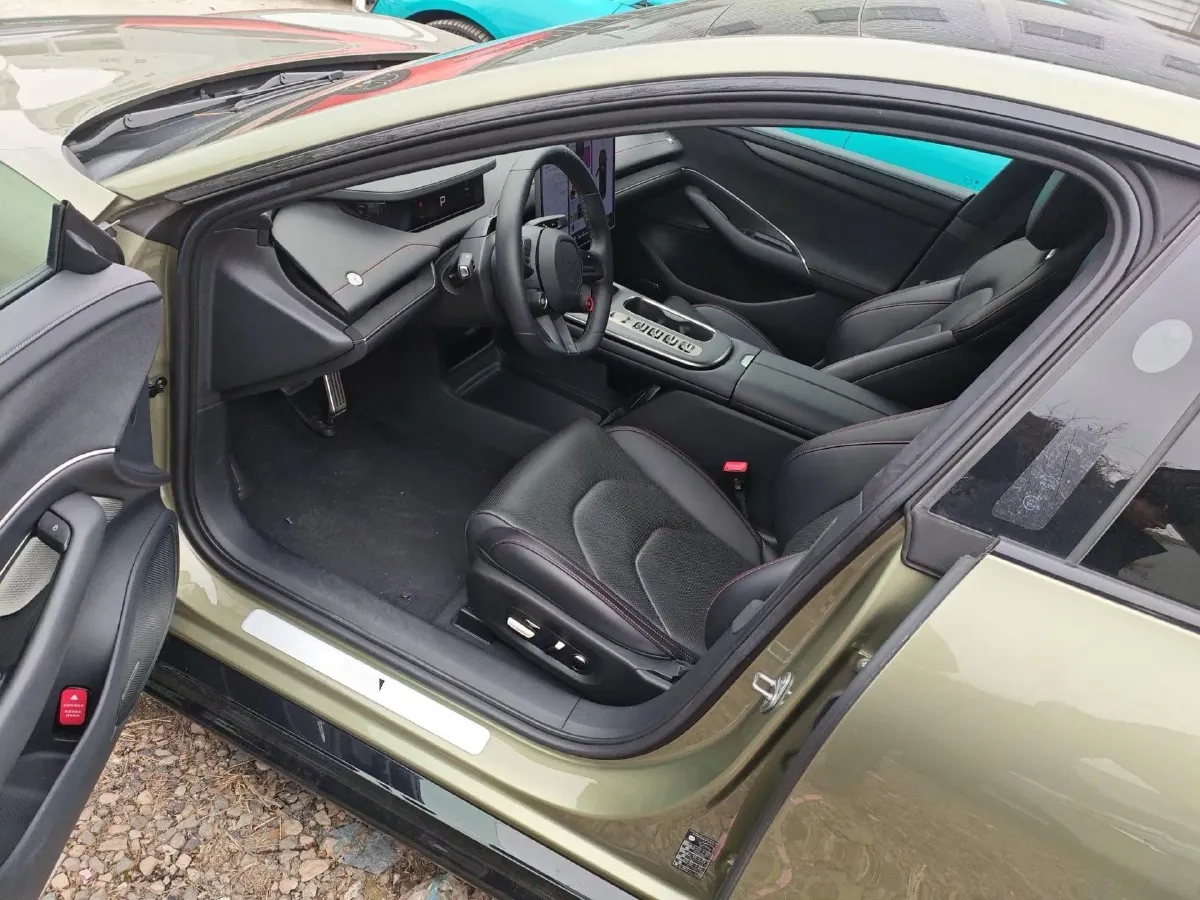 2024 MI SU7 BEV 101KWH,autocango,china used car exporter,china ev exporter,chinese used car exporter,chinese used ev exporter