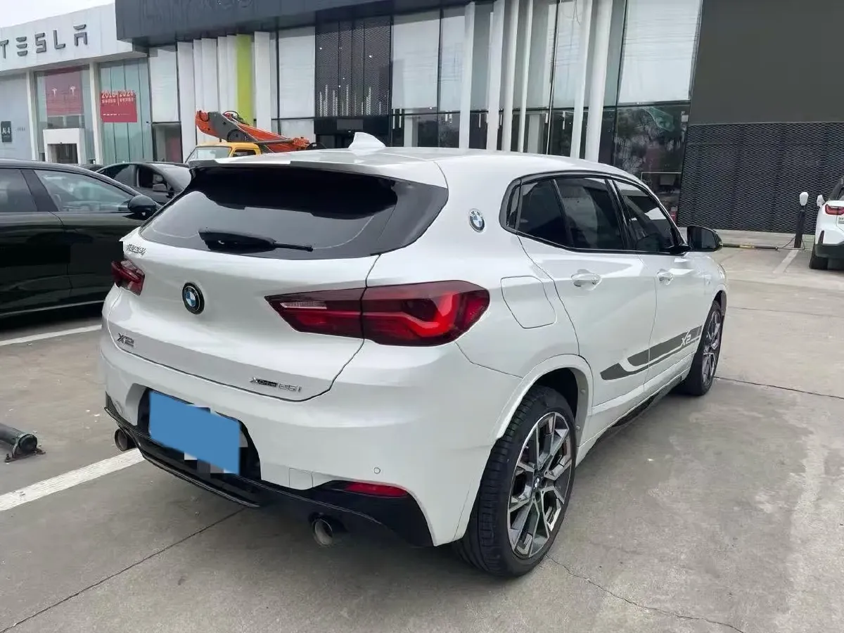 2021 BMW X2 2.0T 192HP L4 8AT,autocango,china used car exporter,china ev exporter,chinese used car exporter,chinese used ev exporter