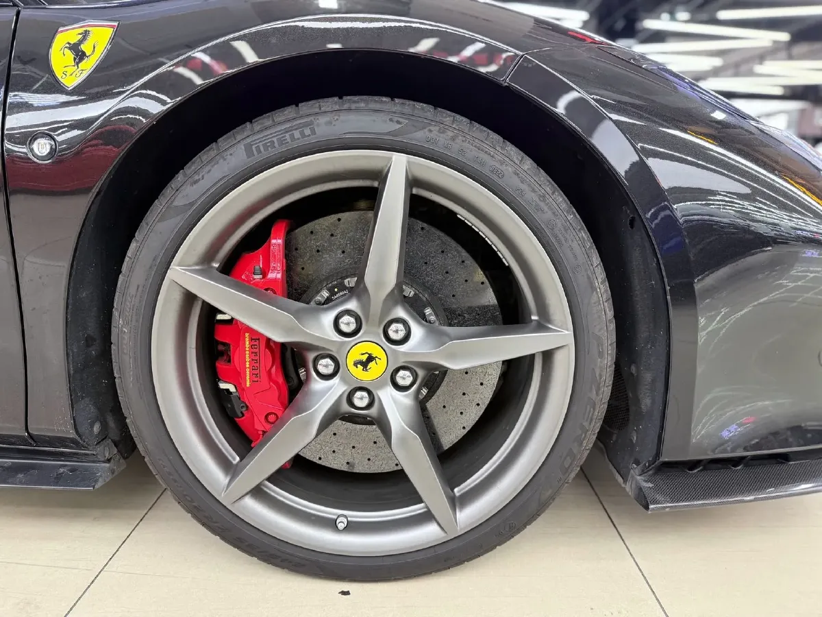 2019 Aston Martin DB11 5.2T 639HP V12 8AT,autocango,china used car exporter,china ev exporter,chinese used car exporter,chinese used ev exporter