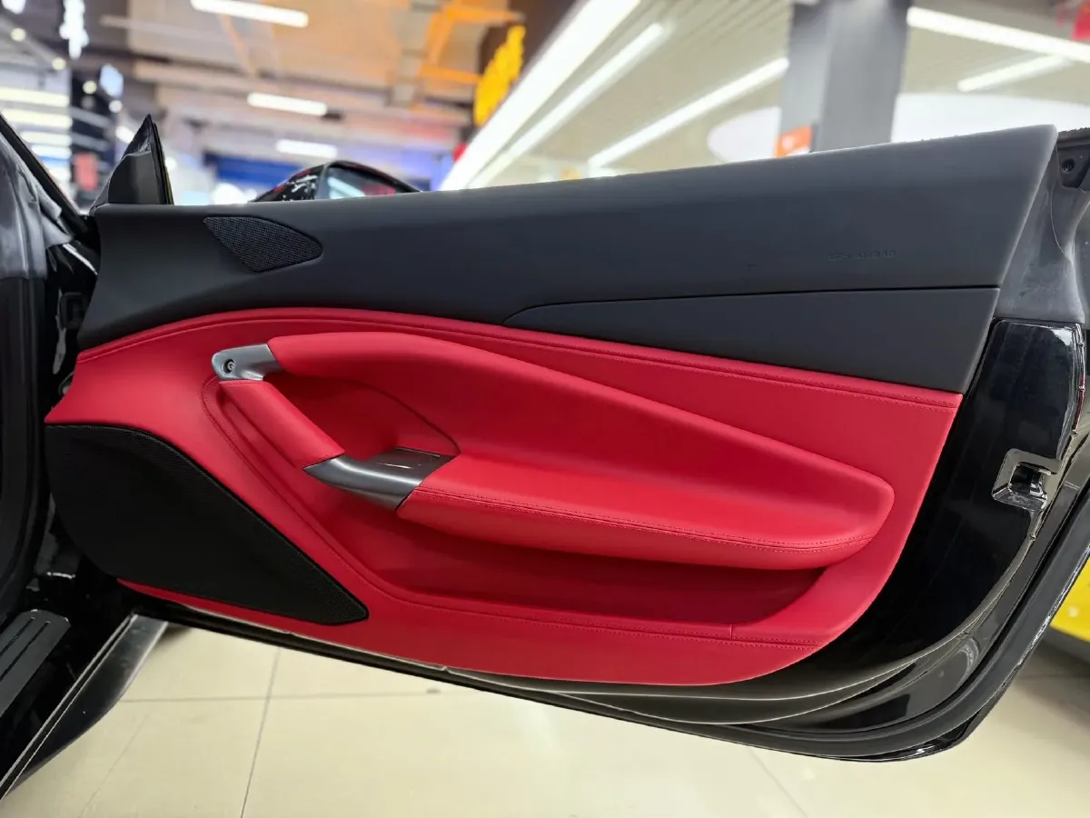 2019 Aston Martin DB11 5.2T 639HP V12 8AT,autocango,china used car exporter,china ev exporter,chinese used car exporter,chinese used ev exporter