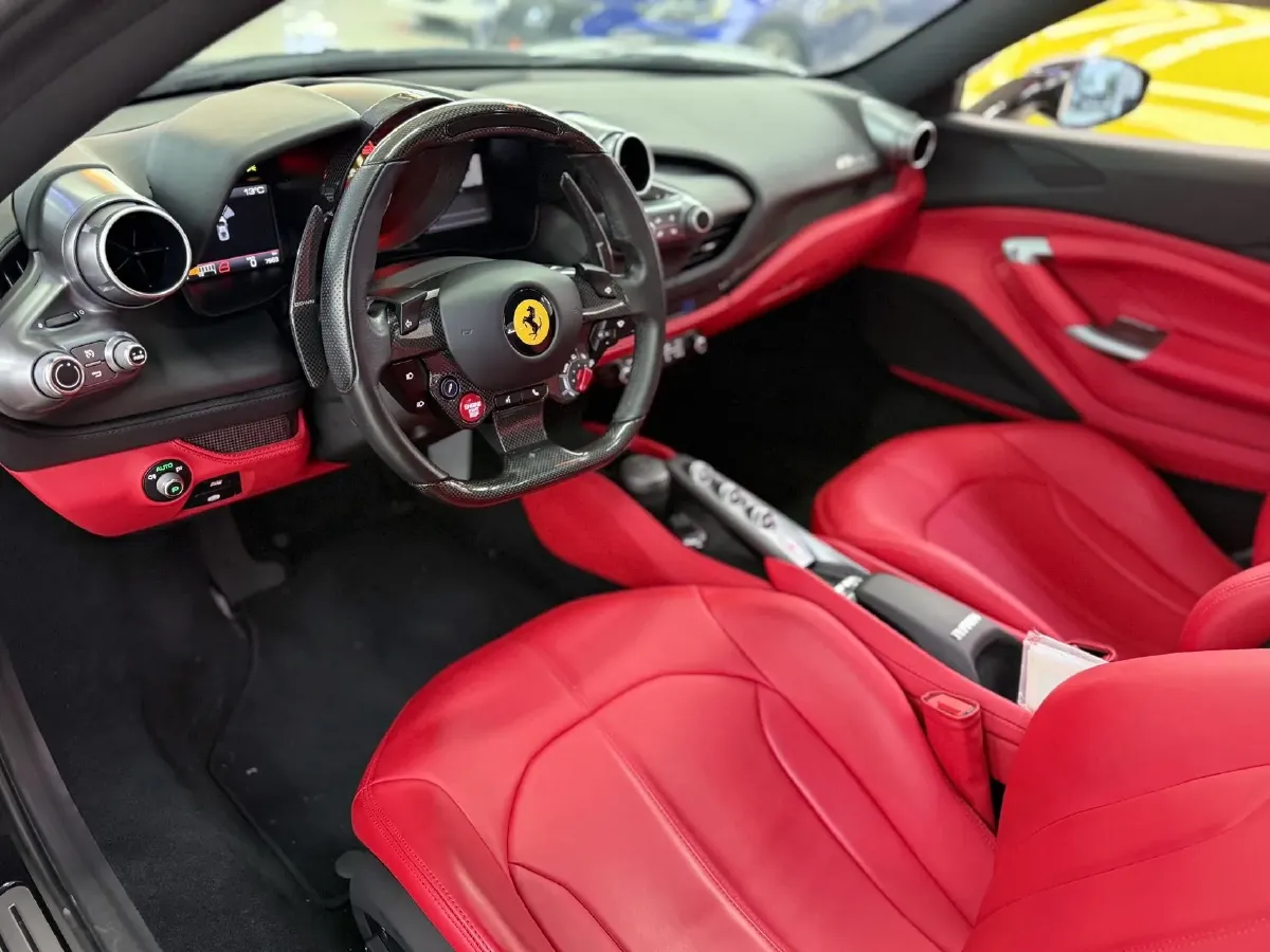 2019 Aston Martin DB11 5.2T 639HP V12 8AT,autocango,china used car exporter,china ev exporter,chinese used car exporter,chinese used ev exporter