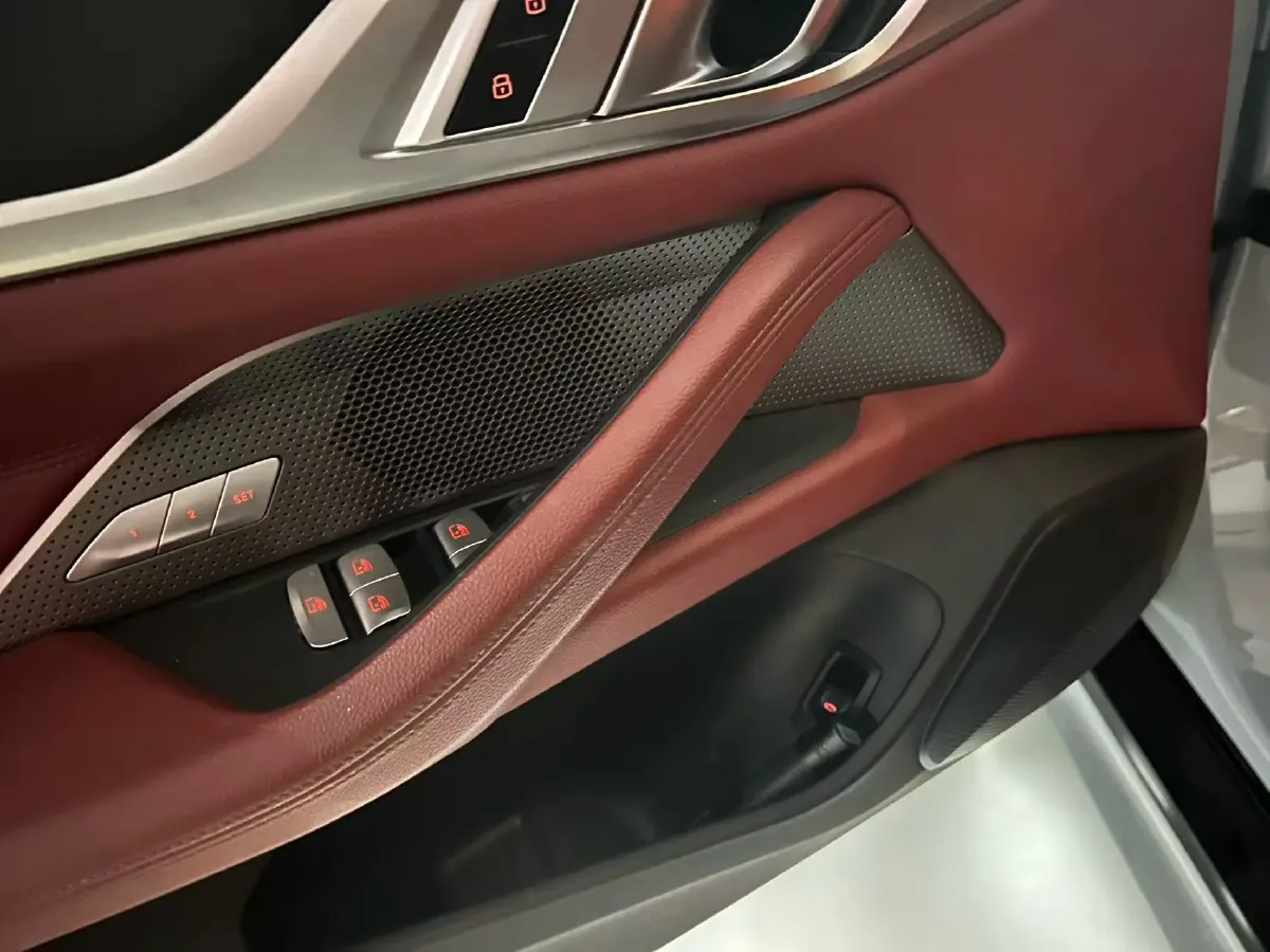 2022 Jeep Gladiator 3.6L 284HP V6 8AT,autocango,china used car exporter,china ev exporter,chinese used car exporter,chinese used ev exporter