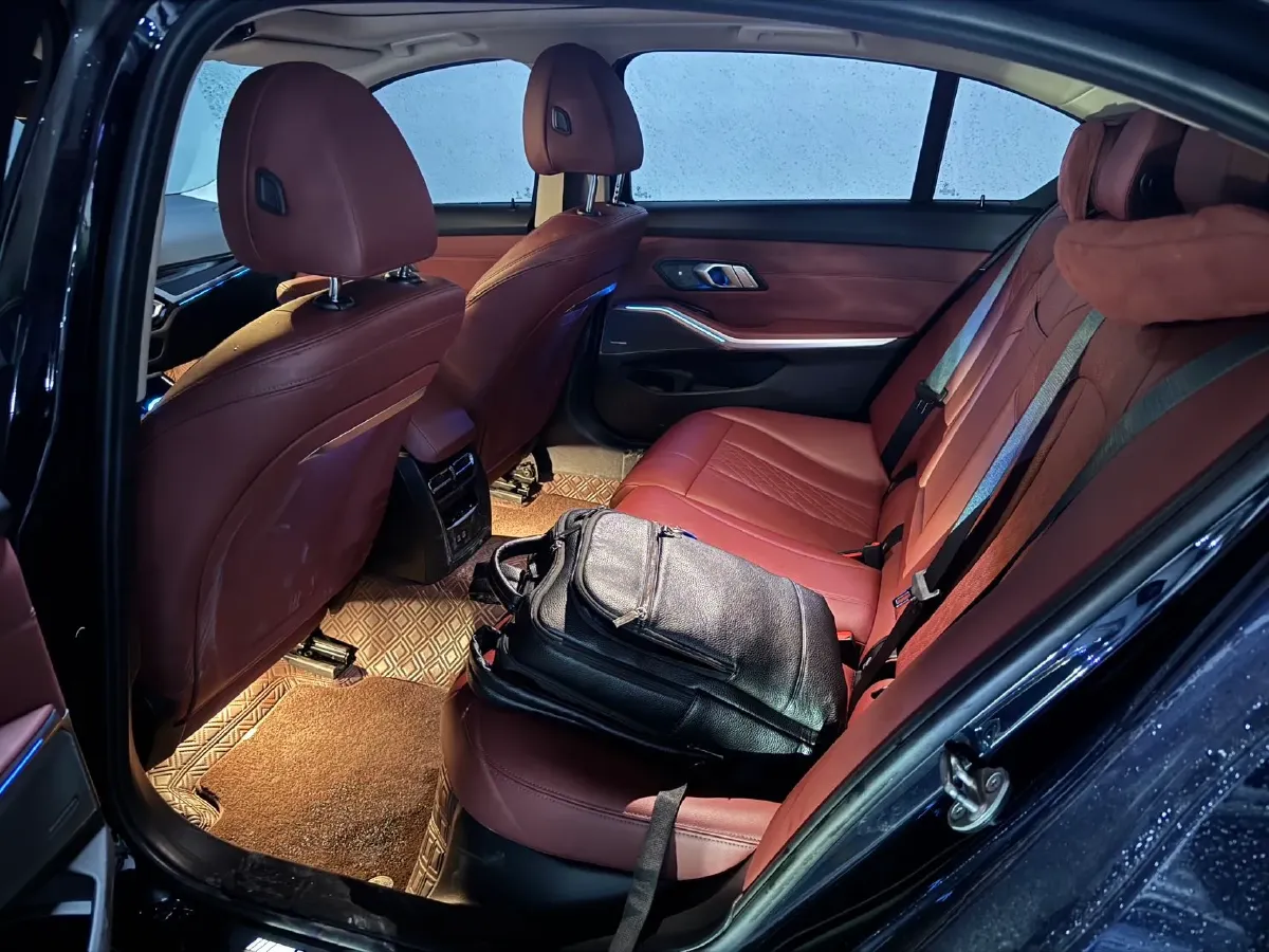 2023 BMW 3 Series 2.0T 184HP L4 8AT,autocango,china used car exporter,china ev exporter,chinese used car exporter,chinese used ev exporter