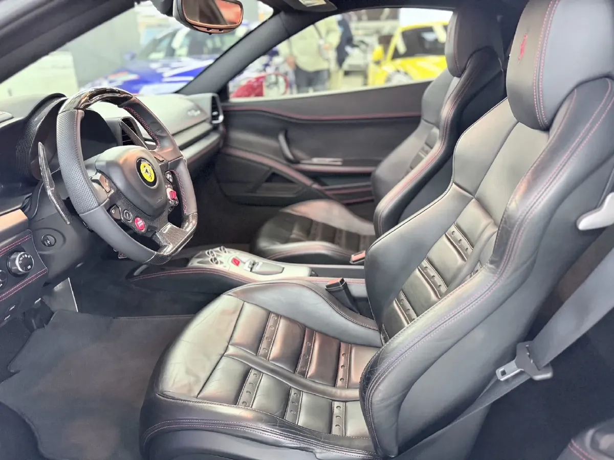 2011 Ferrari 458 4.5L 570HP V8 7DCT,autocango,china used car exporter,china ev exporter,chinese used car exporter,chinese used ev exporter