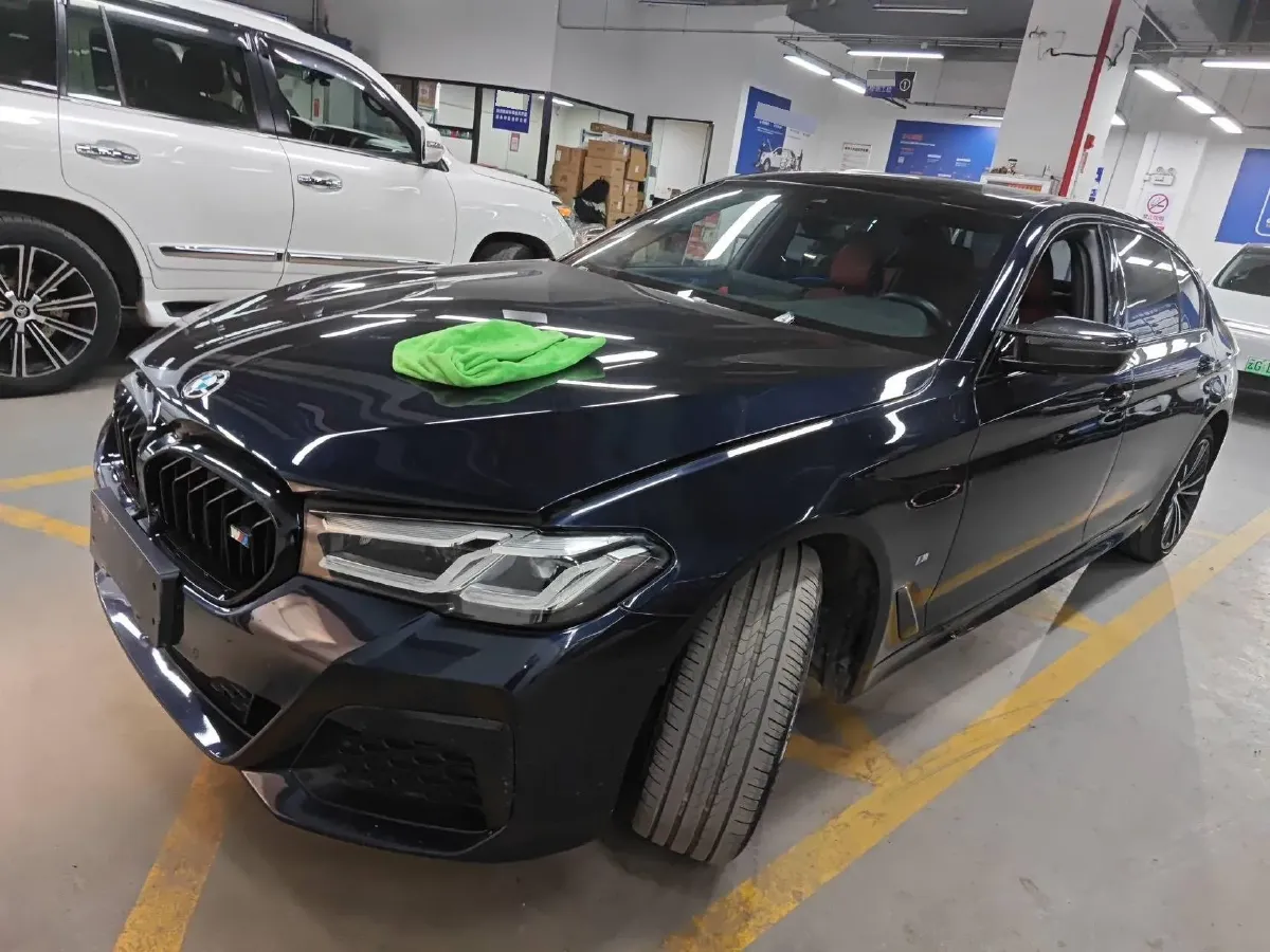 2021 BMW 5 Series 2.0T 252HP L4 8AT,autocango,china used car exporter,china ev exporter,chinese used car exporter,chinese used ev exporter