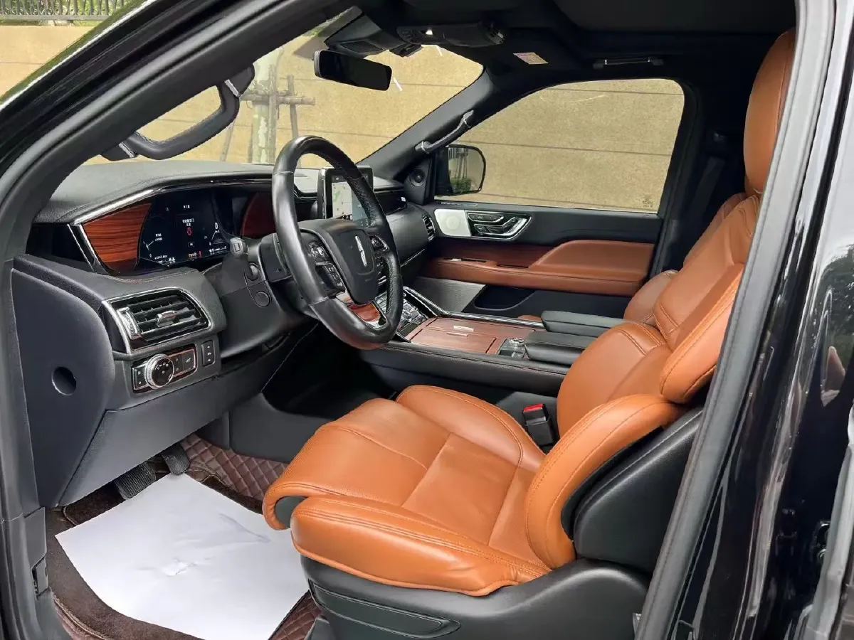 2019 Lincoln Navigator 3.5T 388HP V6 10AT,autocango,china used car exporter,china ev exporter,chinese used car exporter,chinese used ev exporter