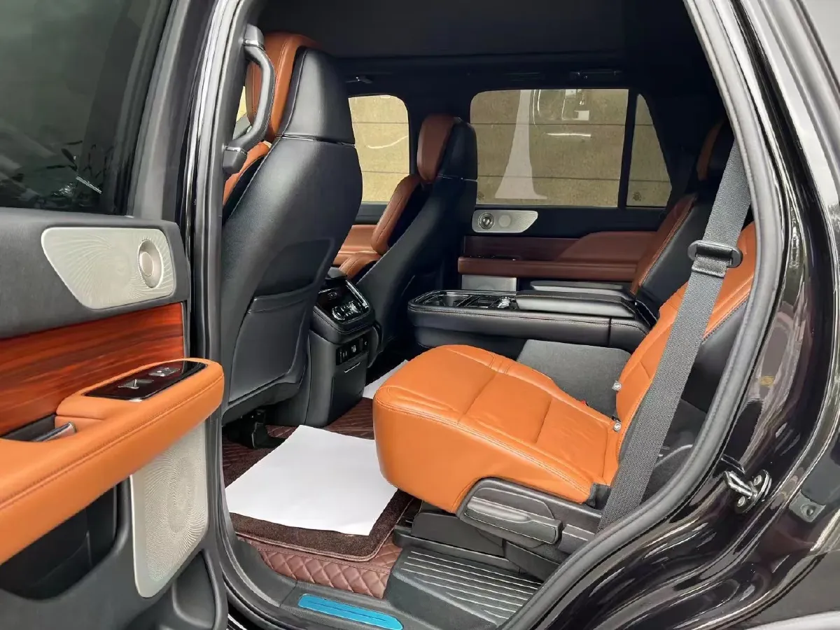2019 Lincoln Navigator 3.5T 388HP V6 10AT,autocango,china used car exporter,china ev exporter,chinese used car exporter,chinese used ev exporter