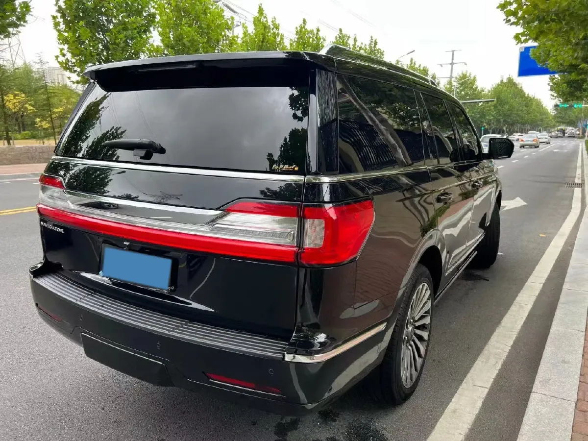 2019 Lincoln Navigator 3.5T 388HP V6 10AT,autocango,china used car exporter,china ev exporter,chinese used car exporter,chinese used ev exporter