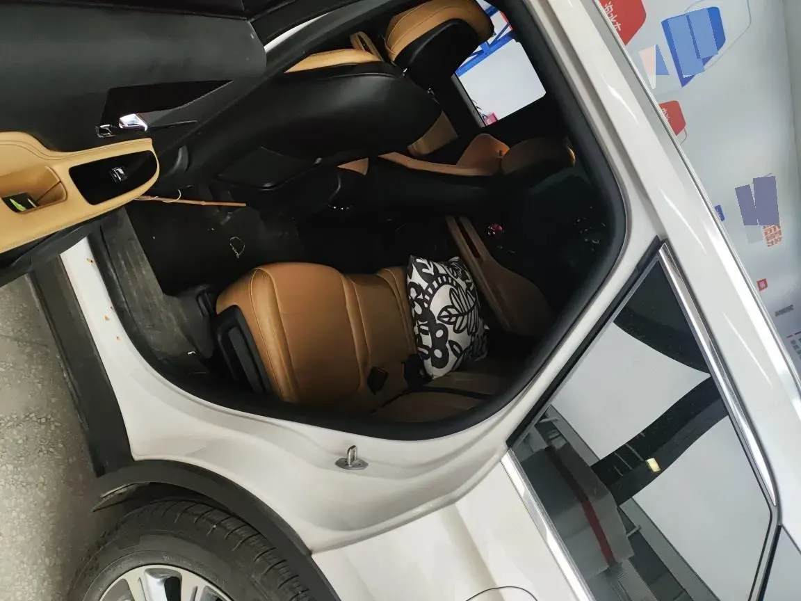 2022 Lincoln Corsair 2.0T 245HP L4 8AT,autocango,china used car exporter,china ev exporter,chinese used car exporter,chinese used ev exporter