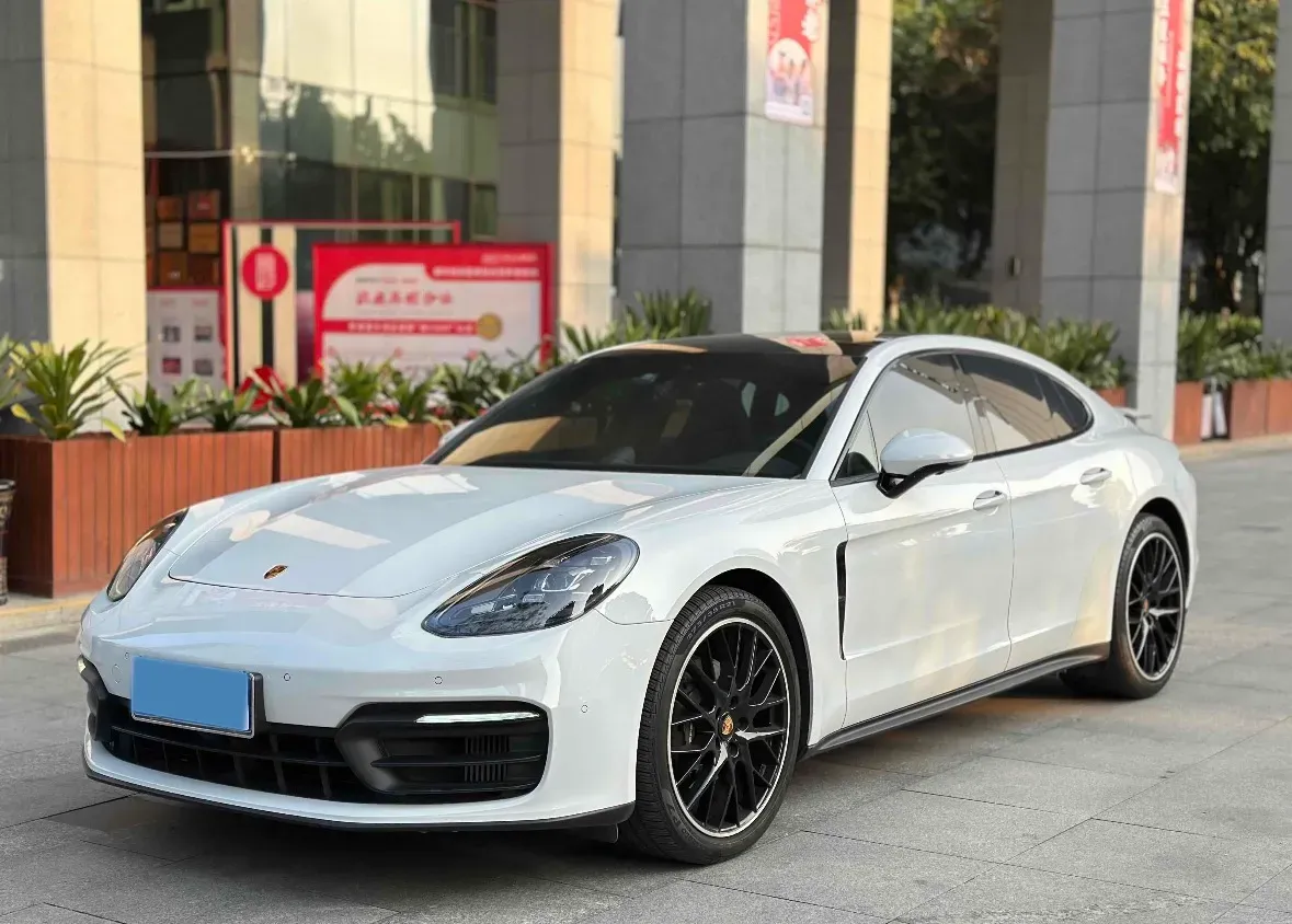 2021 Porsche Panamera 2.9T 330HP V6 8DCT,autocango,china used car exporter,china ev exporter,chinese used car exporter,chinese used ev exporter