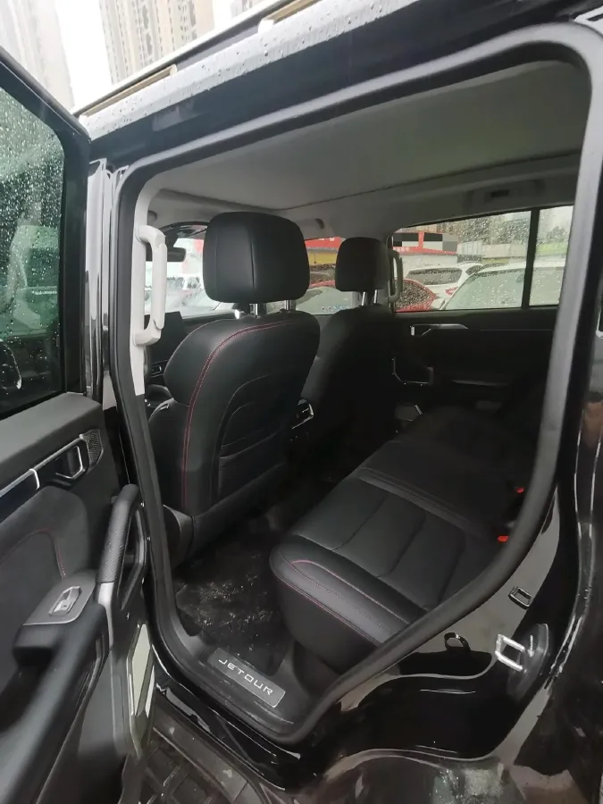 2025 Jetour Traveller 2.0T 254HP L4 8AT,autocango,china used car exporter,china ev exporter,chinese used car exporter,chinese used ev exporter