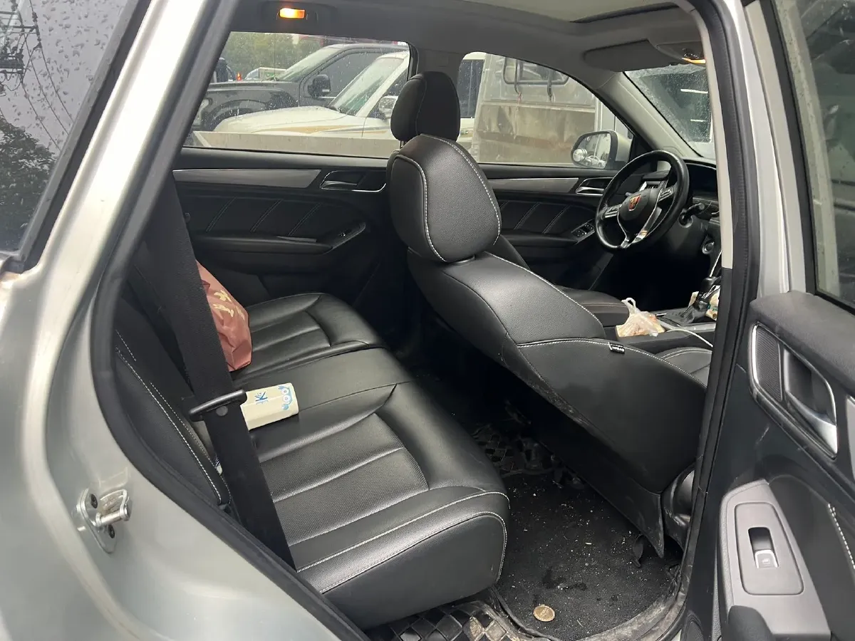 2020 Roewe i6 1.5T 169HP L4 7DCT,autocango,china used car exporter,china ev exporter,chinese used car exporter,chinese used ev exporter