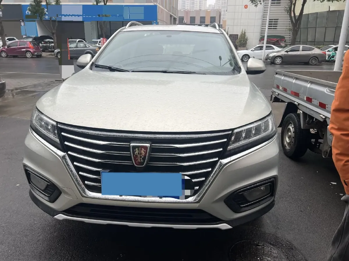 2020 Roewe i6 1.5T 169HP L4 7DCT,autocango,china used car exporter,china ev exporter,chinese used car exporter,chinese used ev exporter