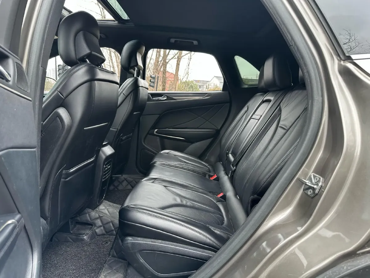 2017 Lincoln MKC 2.0T 203HP L4 6AT,autocango,china used car exporter,china ev exporter,chinese used car exporter,chinese used ev exporter