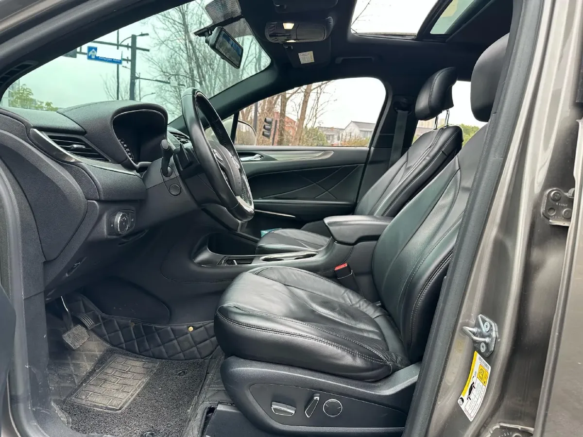 2017 Lincoln MKC 2.0T 203HP L4 6AT,autocango,china used car exporter,china ev exporter,chinese used car exporter,chinese used ev exporter