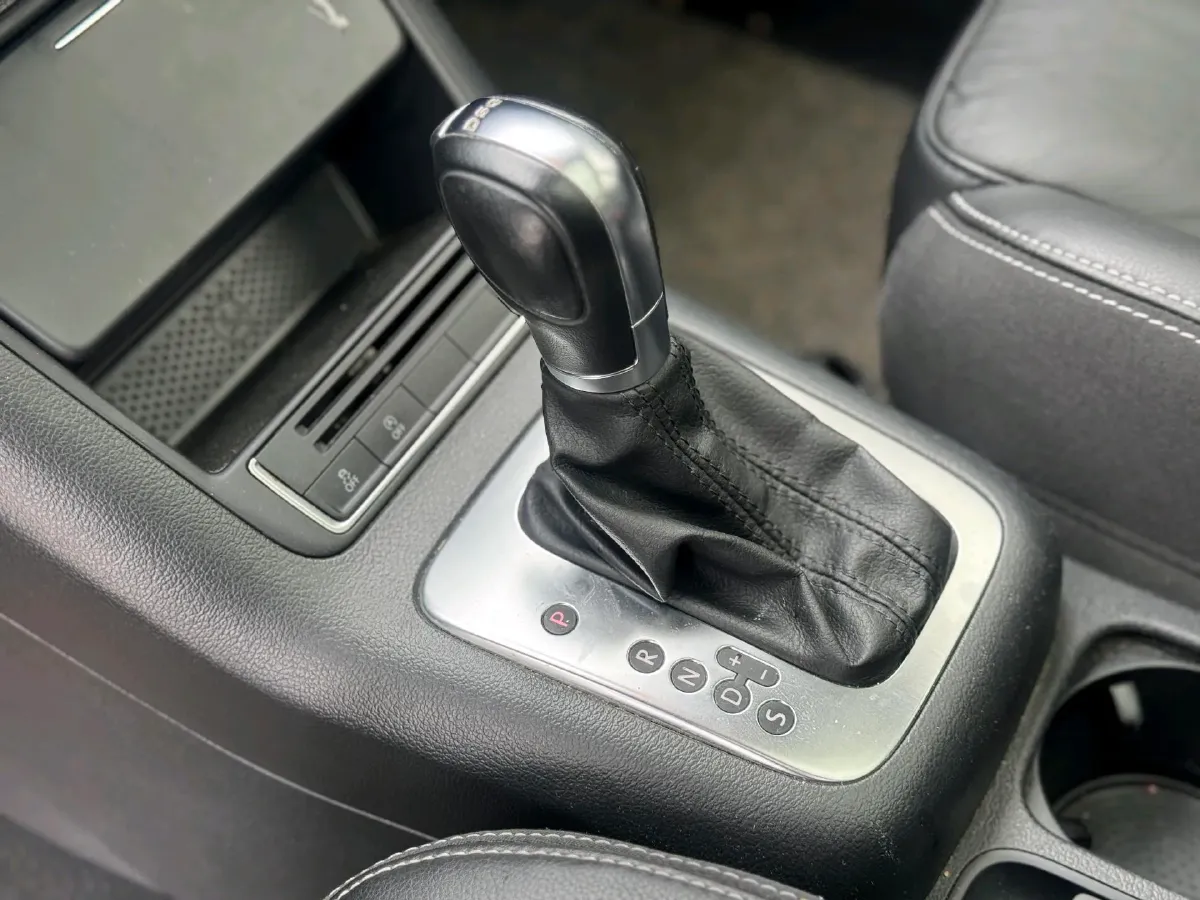 2016 Buick Larcosse 1.5T 170HP L4 7DCT,autocango,china used car exporter,china ev exporter,chinese used car exporter,chinese used ev exporter