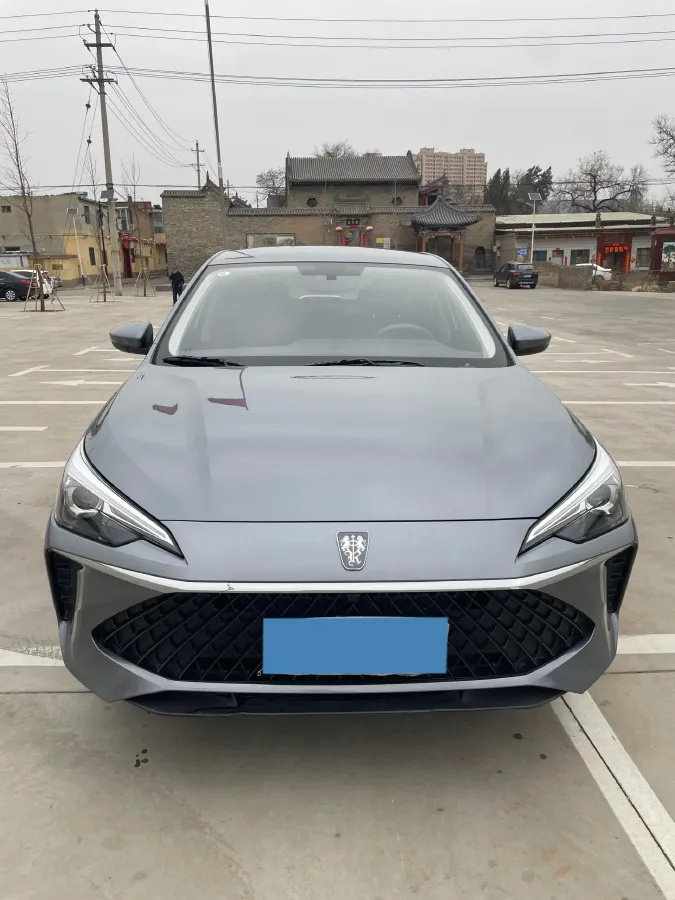 2023 Roewe i5 1.5L 129HP L4 5MT,autocango,china used car exporter,china ev exporter,chinese used car exporter,chinese used ev exporter