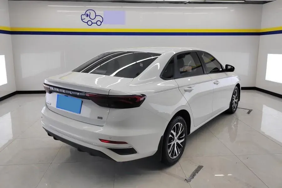 2025 Geely Emgrand 1.5L 127HP L4 CVT,autocango,china used car exporter,china ev exporter,chinese used car exporter,chinese used ev exporter
