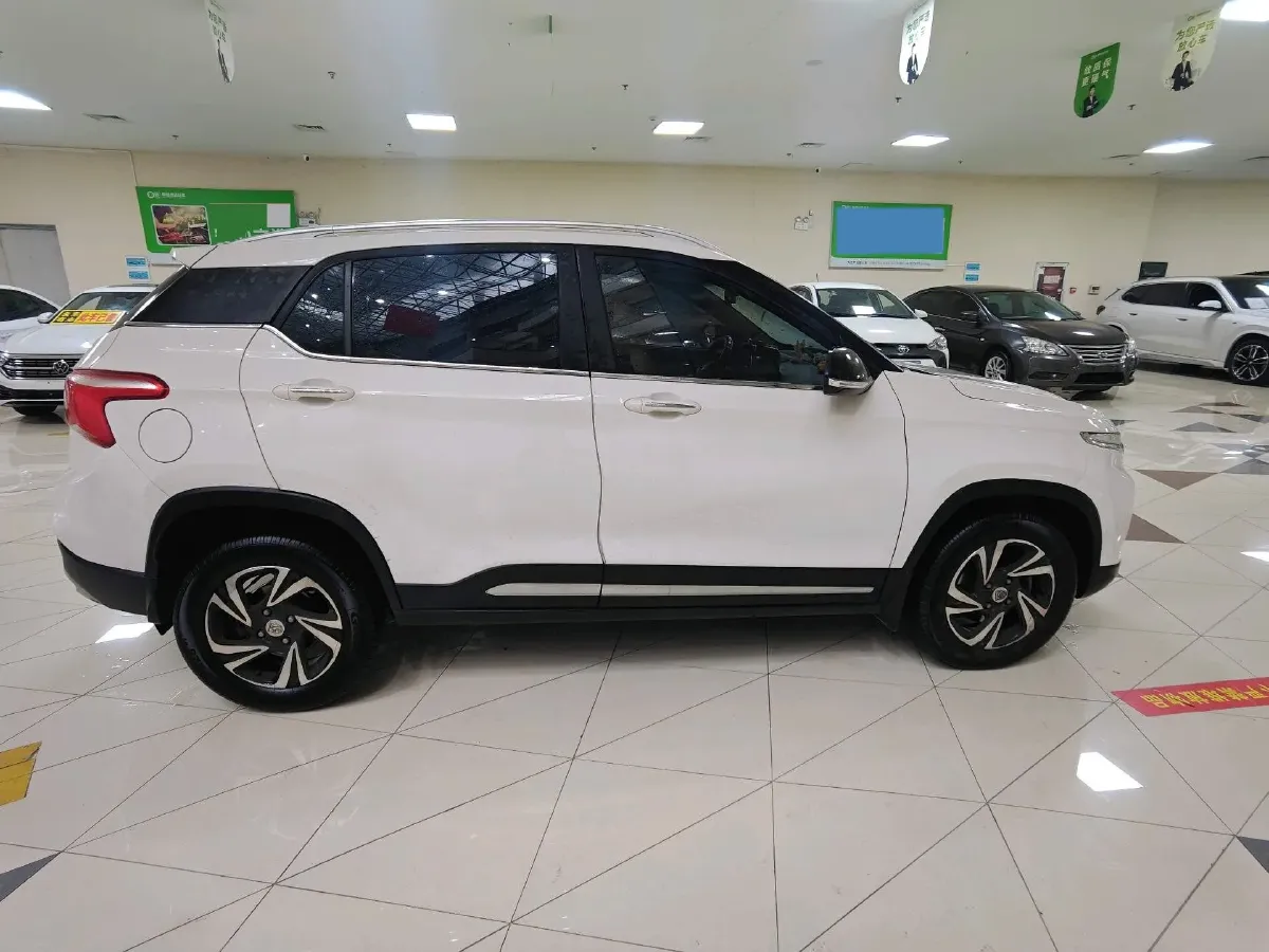 2017 BaoJun 510 1.5L 112HP L4 6MT,autocango,china used car exporter,china ev exporter,chinese used car exporter,chinese used ev exporter