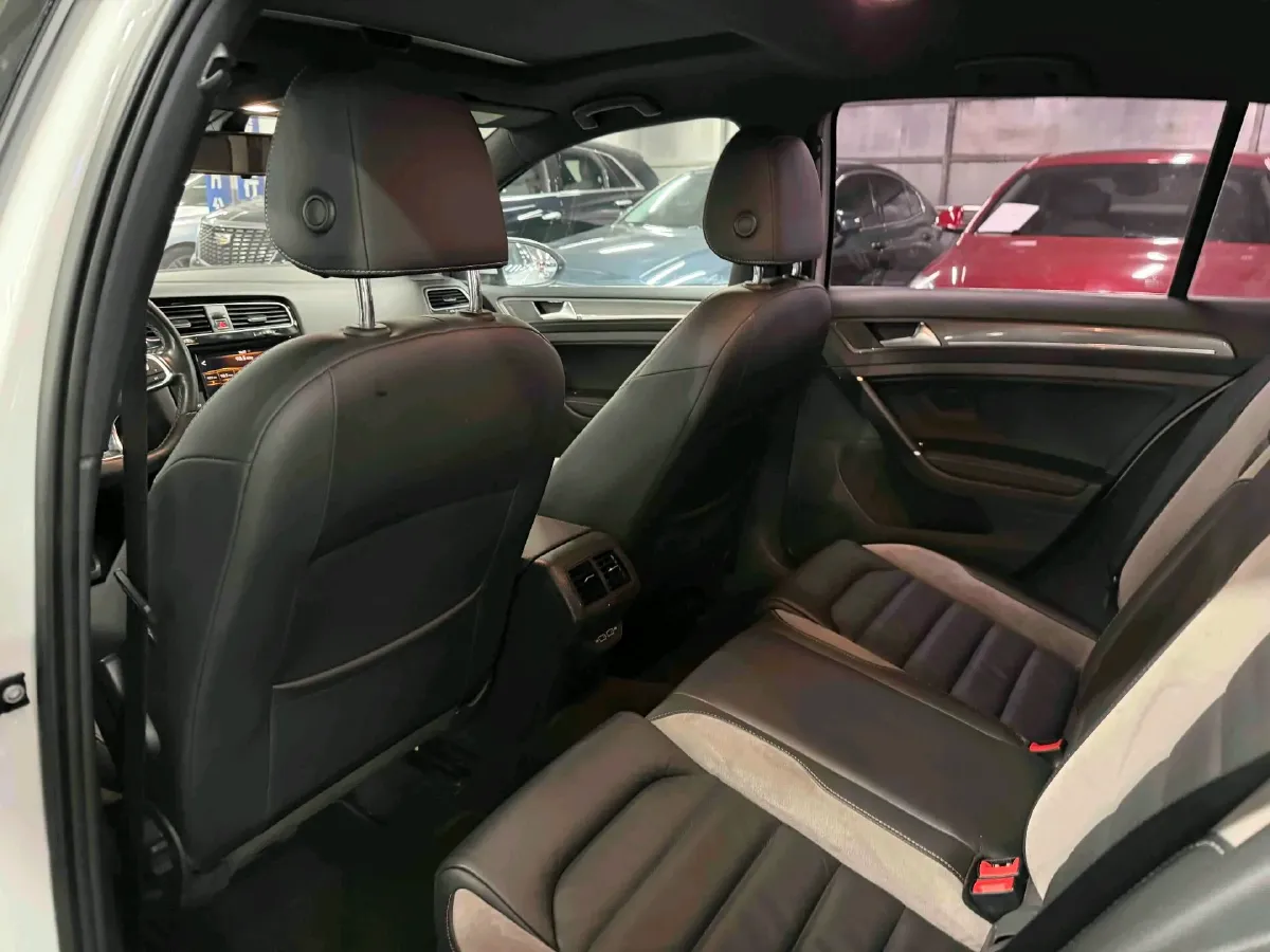 2019 BYD Song MAX 1.5T 160HP L4 6DCT PHEV 15.98KWH,autocango,china used car exporter,china ev exporter,chinese used car exporter,chinese used ev exporter