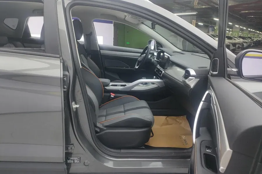 2024 Geely Coolray 1.5T 181HP L4 7DCT,autocango,china used car exporter,china ev exporter,chinese used car exporter,chinese used ev exporter