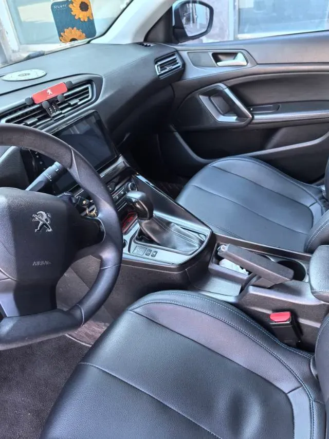 2016 Peugeot 308 1.6L 117HP L4 6AT,autocango,china used car exporter,china ev exporter,chinese used car exporter,chinese used ev exporter