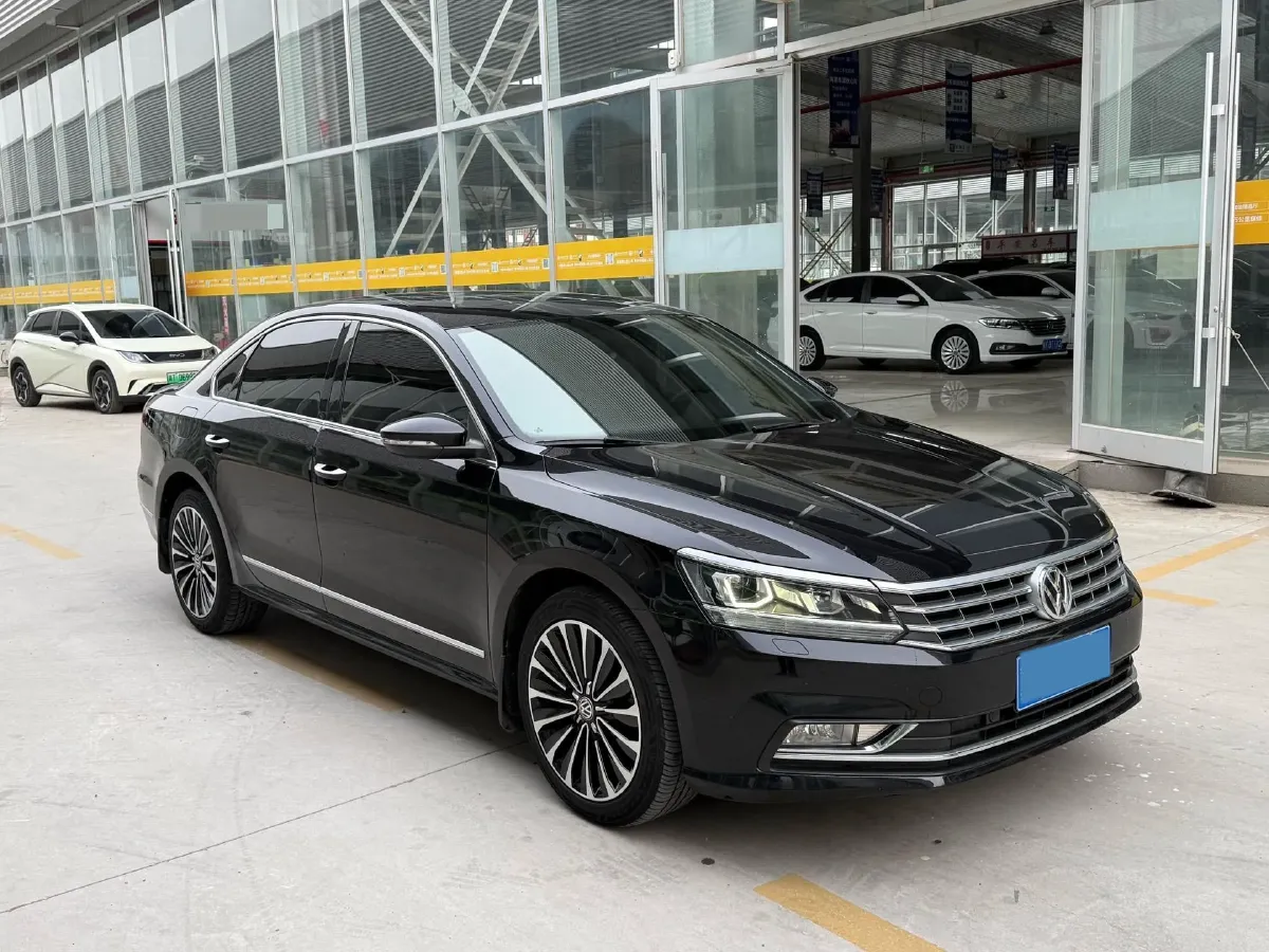 2017 Volkswagen Passat 1.8T 180HP L4 7DCT,autocango,china used car exporter,china ev exporter,chinese used car exporter,chinese used ev exporter
