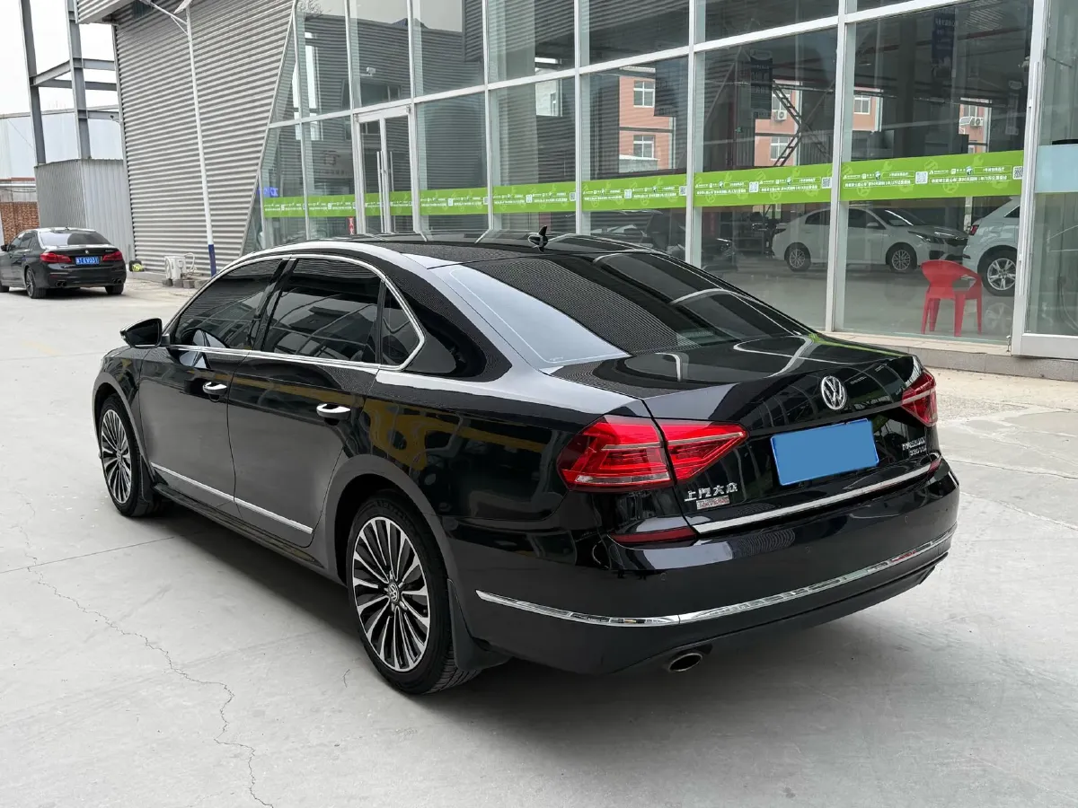 2017 Volkswagen Passat 1.8T 180HP L4 7DCT,autocango,china used car exporter,china ev exporter,chinese used car exporter,chinese used ev exporter
