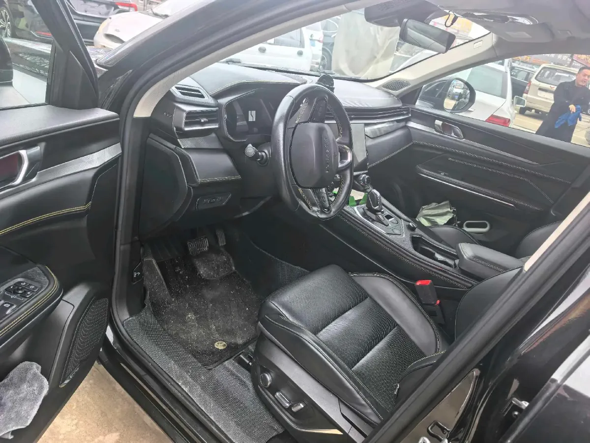 2023 MAXUS Interstellar 2.0T 261HP L4 8AT,autocango,china used car exporter,china ev exporter,chinese used car exporter,chinese used ev exporter