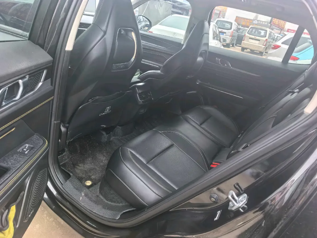 2023 MAXUS Interstellar 2.0T 261HP L4 8AT,autocango,china used car exporter,china ev exporter,chinese used car exporter,chinese used ev exporter