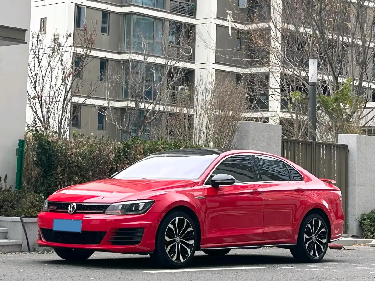 2017 Volkswagen Lamando 2.0T 220HP L4 7DCT,autocango,china used car exporter,china ev exporter,chinese used car exporter,chinese used ev exporter