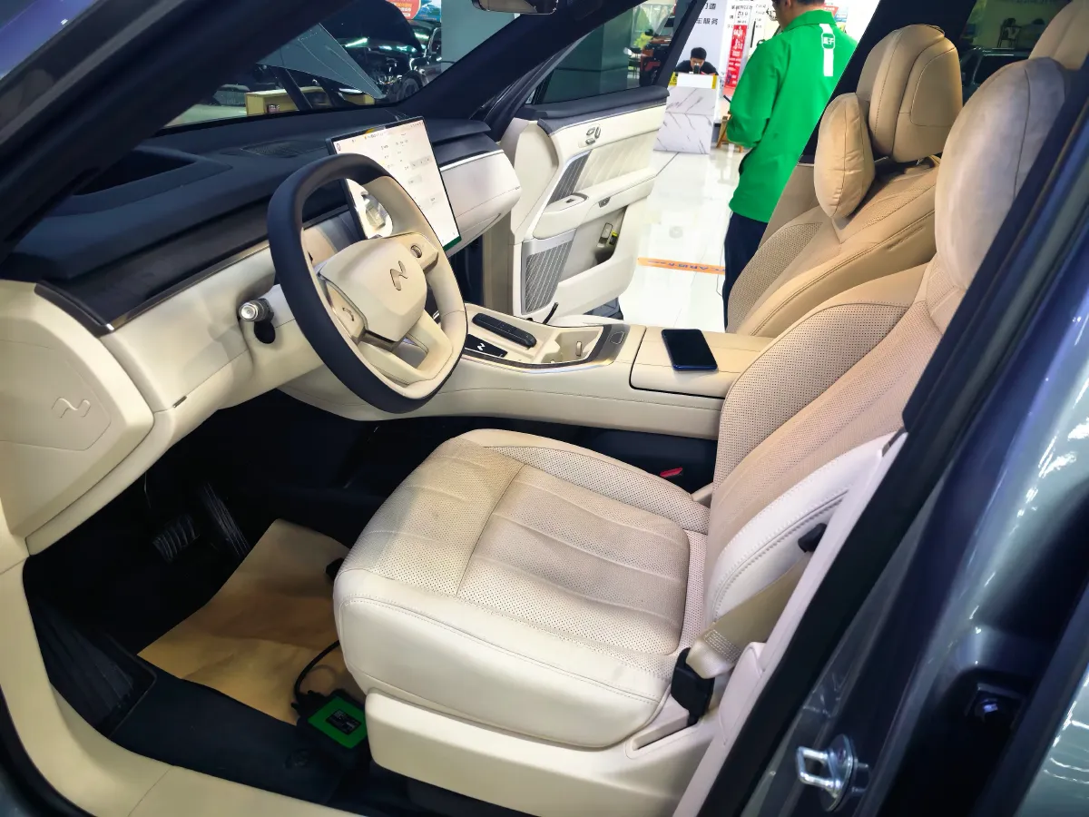 2025 ONVO L90 BEV,autocango,china used car exporter,china ev exporter,chinese used car exporter,chinese used ev exporter