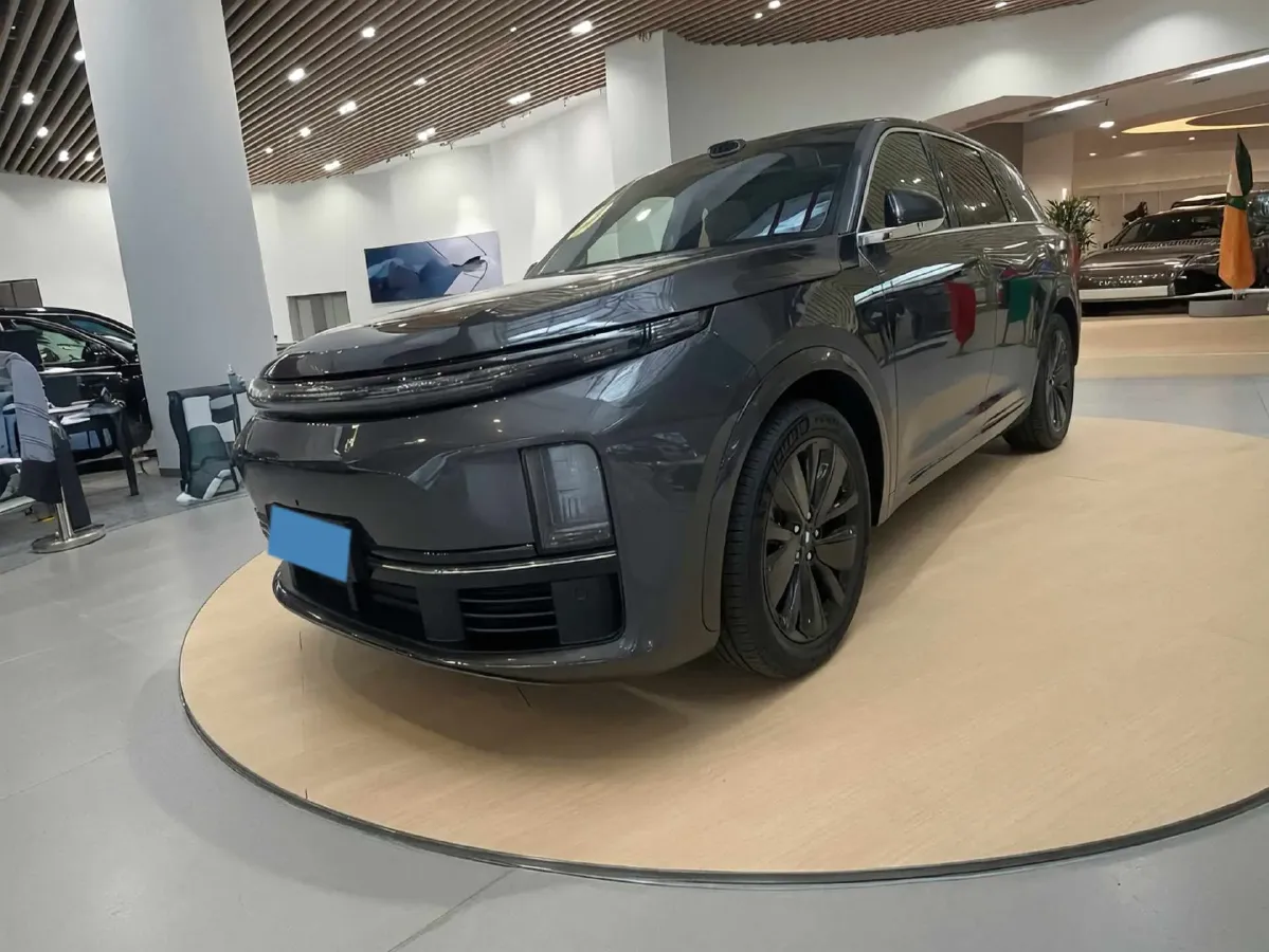2025 Li L7 Range Extended 154HP REEV,autocango,china used car exporter,china ev exporter,chinese used car exporter,chinese used ev exporter