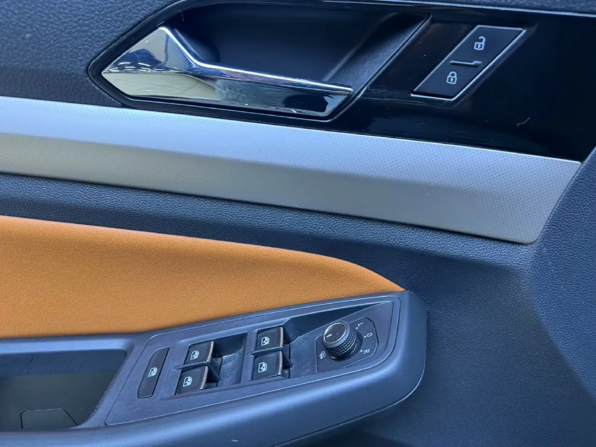 2023 Volkswagen Bora 1.2T 116HP L4 7DCT,autocango,china used car exporter,china ev exporter,chinese used car exporter,chinese used ev exporter