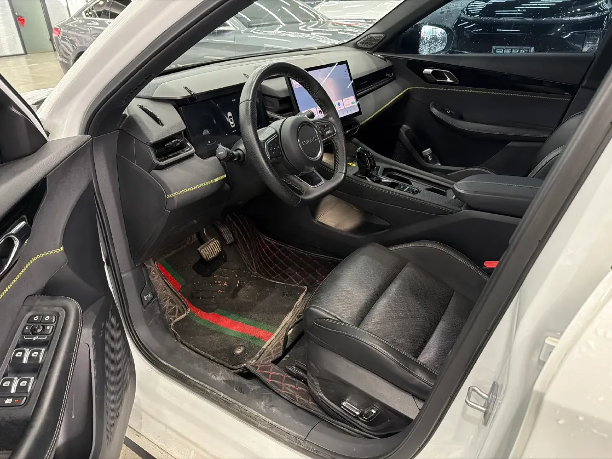 2023 MAXUS G50 1.5T 181HP L4 7DCT,autocango,china used car exporter,china ev exporter,chinese used car exporter,chinese used ev exporter