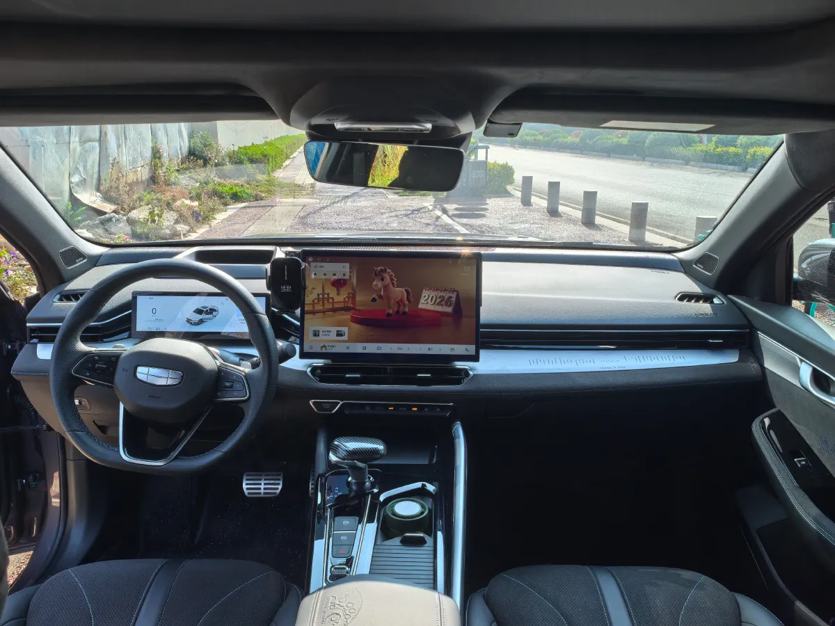 2025 Geely Preface 2.0T 238HP L4 8AT,autocango,china used car exporter,china ev exporter,chinese used car exporter,chinese used ev exporter