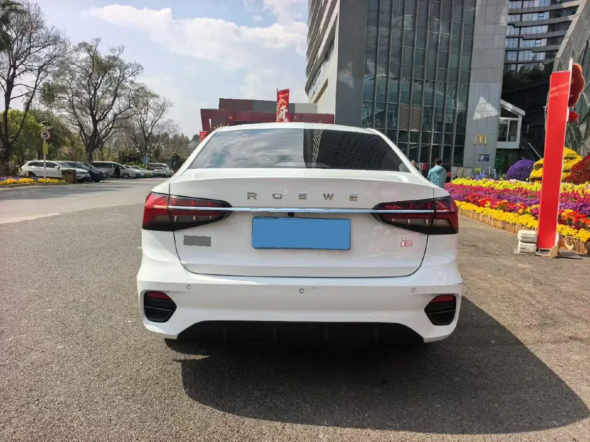 2021 Roewe i5 1.5L 120HP L4 CVT,autocango,china used car exporter,china ev exporter,chinese used car exporter,chinese used ev exporter