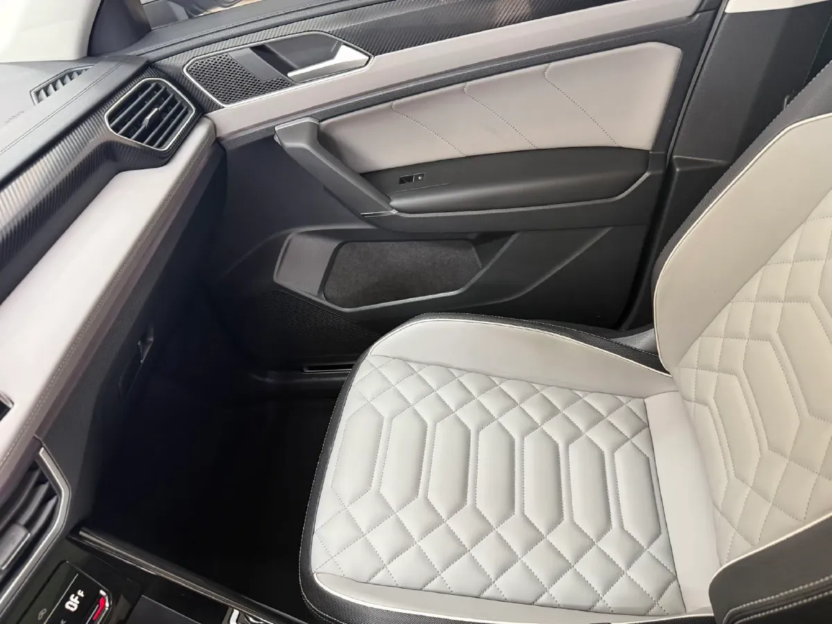 2023 Volkswagen Tayron 1.4T 150HP L4 7DCT,autocango,china used car exporter,china ev exporter,chinese used car exporter,chinese used ev exporter