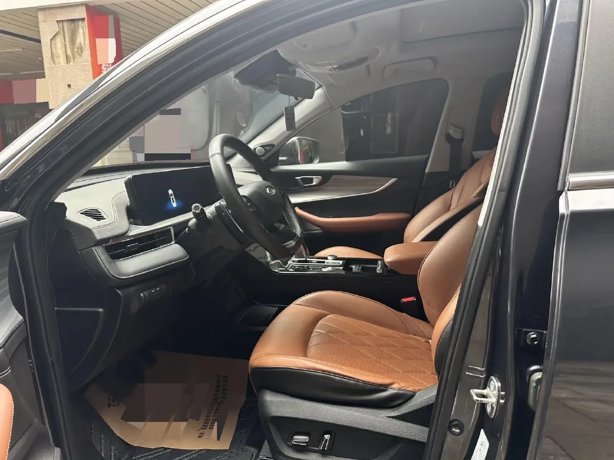 2021 Chery Tiggo 8 Plus 1.6T 197HP L4 7DCT,autocango,china used car exporter,china ev exporter,chinese used car exporter,chinese used ev exporter