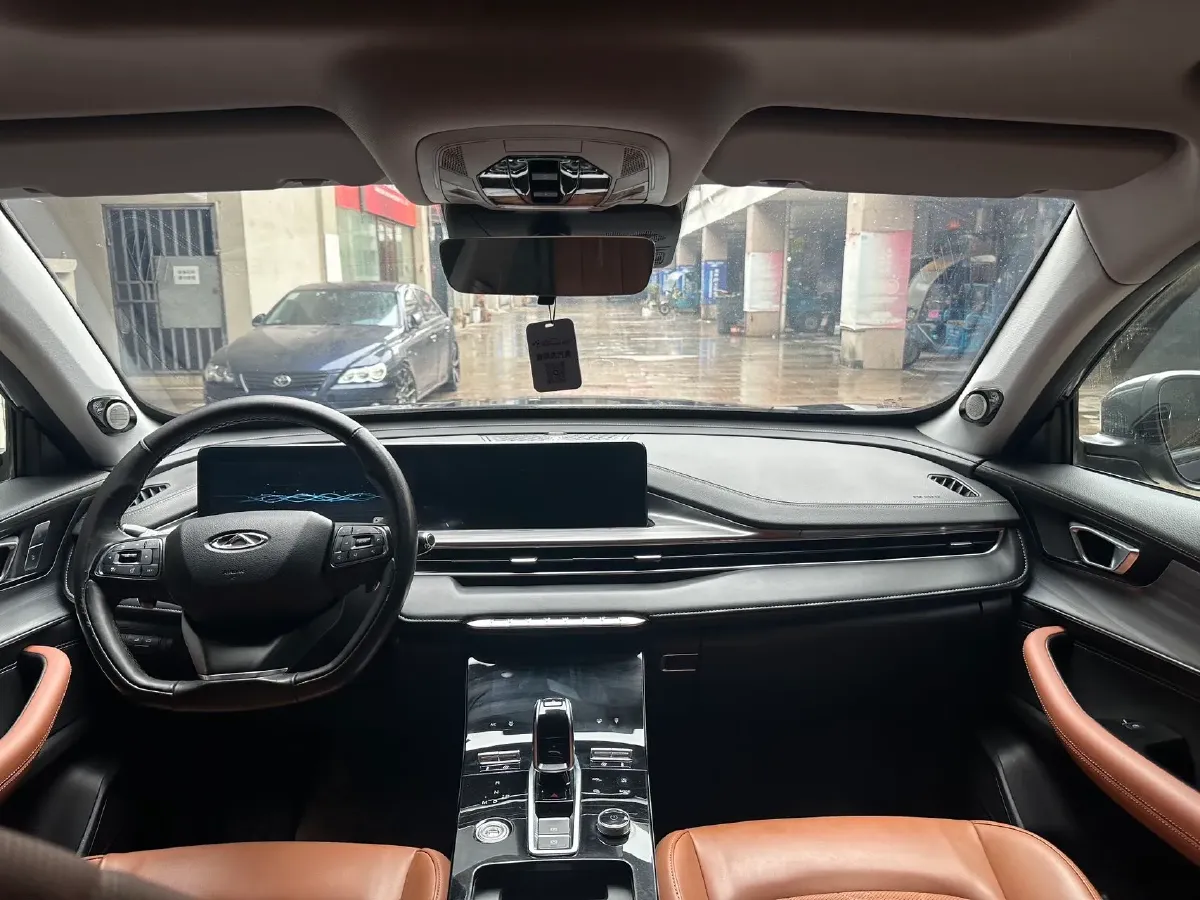 2021 Chery Tiggo 8 Plus 1.6T 197HP L4 7DCT,autocango,china used car exporter,china ev exporter,chinese used car exporter,chinese used ev exporter