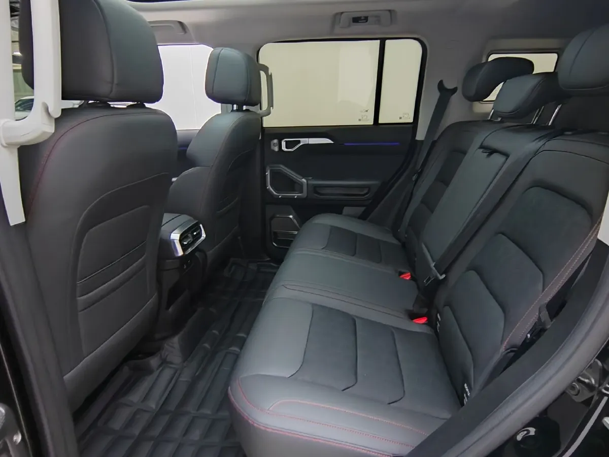 2025 Jetour Traveller 2.0T 254HP L4 7DCT,autocango,china used car exporter,china ev exporter,chinese used car exporter,chinese used ev exporter