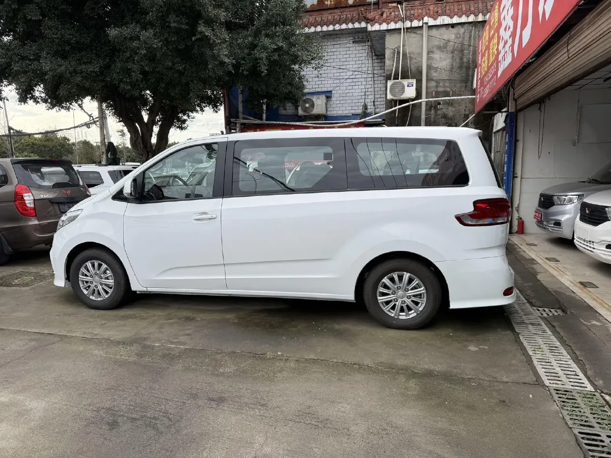 2025 MAXUS G10 2.0L 125HP L4 5MT,autocango,china used car exporter,china ev exporter,chinese used car exporter,chinese used ev exporter