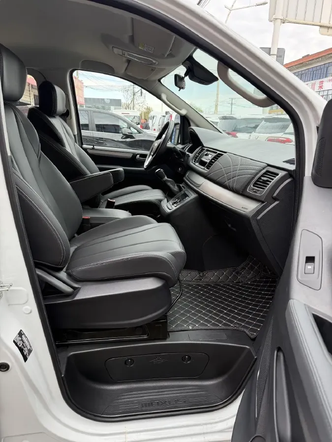 2025 MAXUS G10 2.0L 125HP L4 5MT,autocango,china used car exporter,china ev exporter,chinese used car exporter,chinese used ev exporter