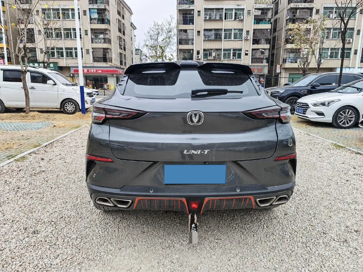 2022 ChangAn UNI-T 1.5T 188HP L4 7DCT,autocango,china used car exporter,china ev exporter,chinese used car exporter,chinese used ev exporter