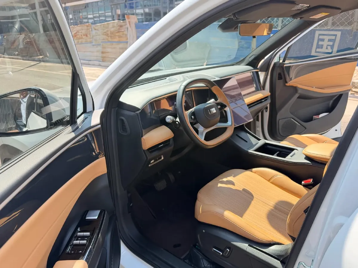 2023 Geely Galaxy L7 1.5T 163HP L4 3DHT PHEV 18.7KWH,autocango,china used car exporter,china ev exporter,chinese used car exporter,chinese used ev exporter