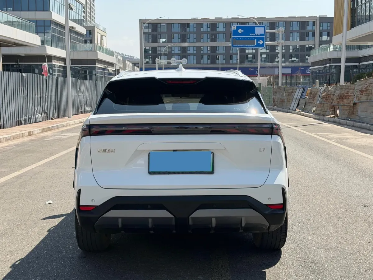 2023 Geely Galaxy L7 1.5T 163HP L4 3DHT PHEV 18.7KWH,autocango,china used car exporter,china ev exporter,chinese used car exporter,chinese used ev exporter